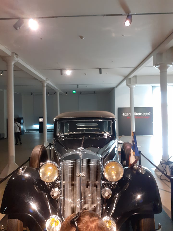 Samochód Audi w muzeum.