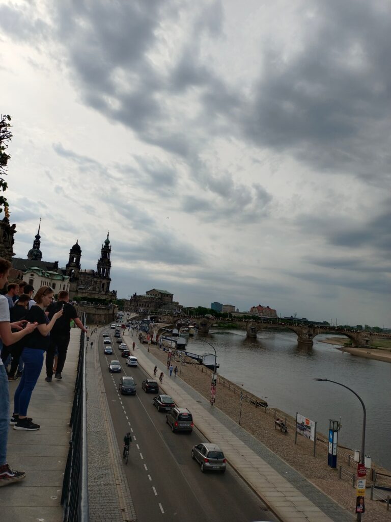 Widok na most Fryderyka Augusta Mocnego.