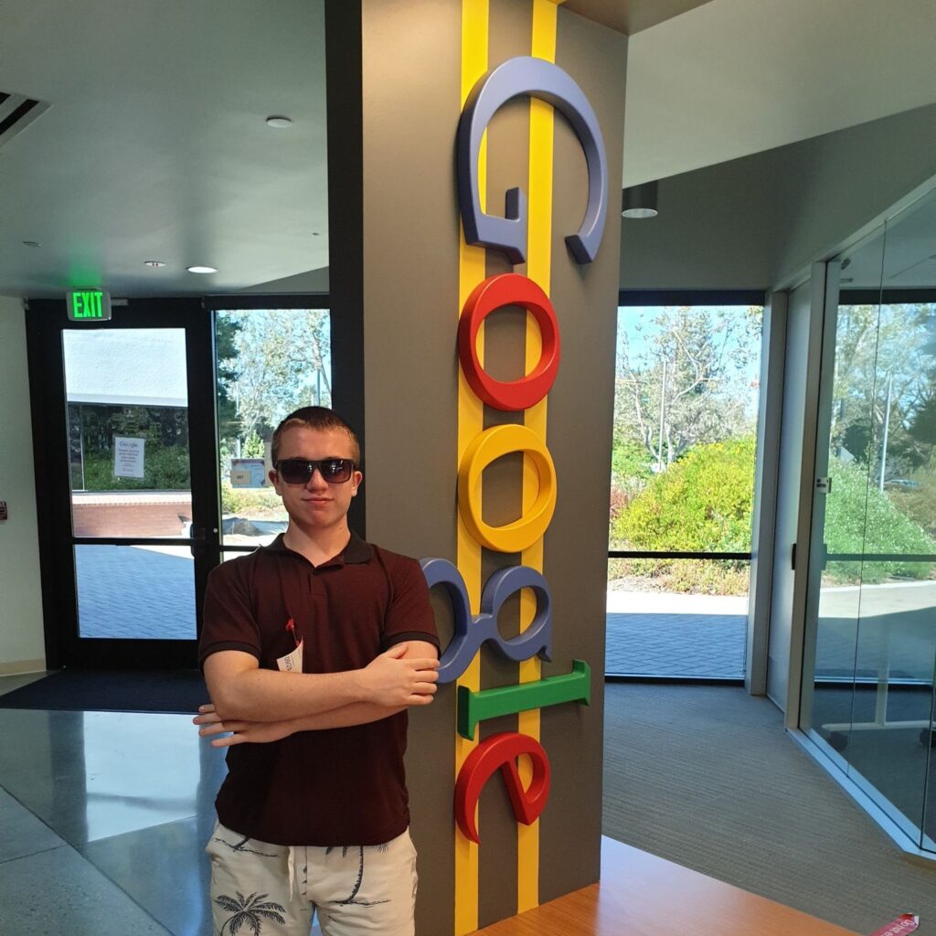 Uczeń w siedzibie Google