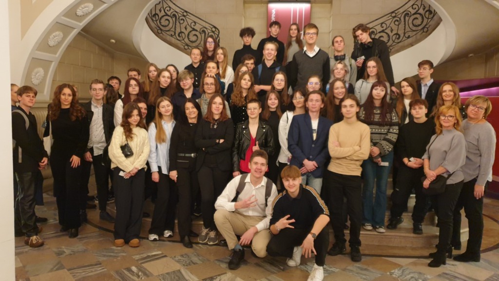 Uczestnicy wycieczki w Muzeum Chopina w Warszawie