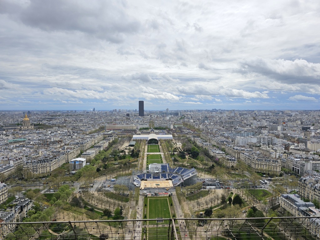 panorama Paryża z wieży Eiffla